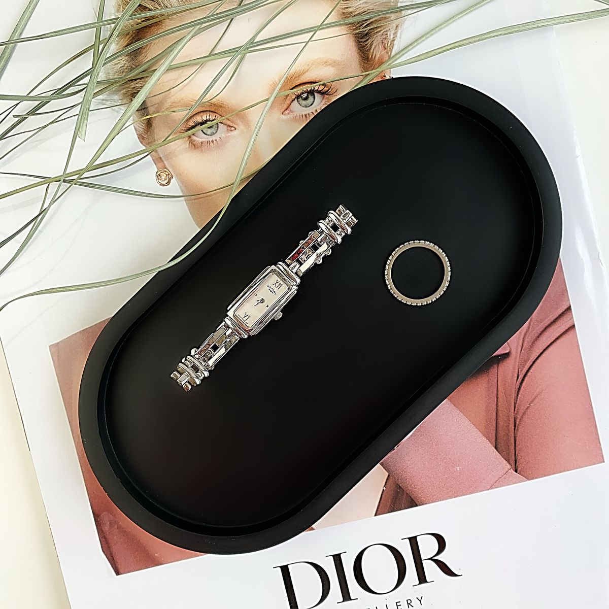 Black Oval Tray