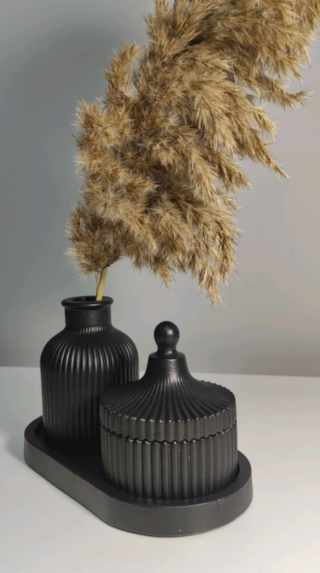 Black Vase Set (Limited Edition)
