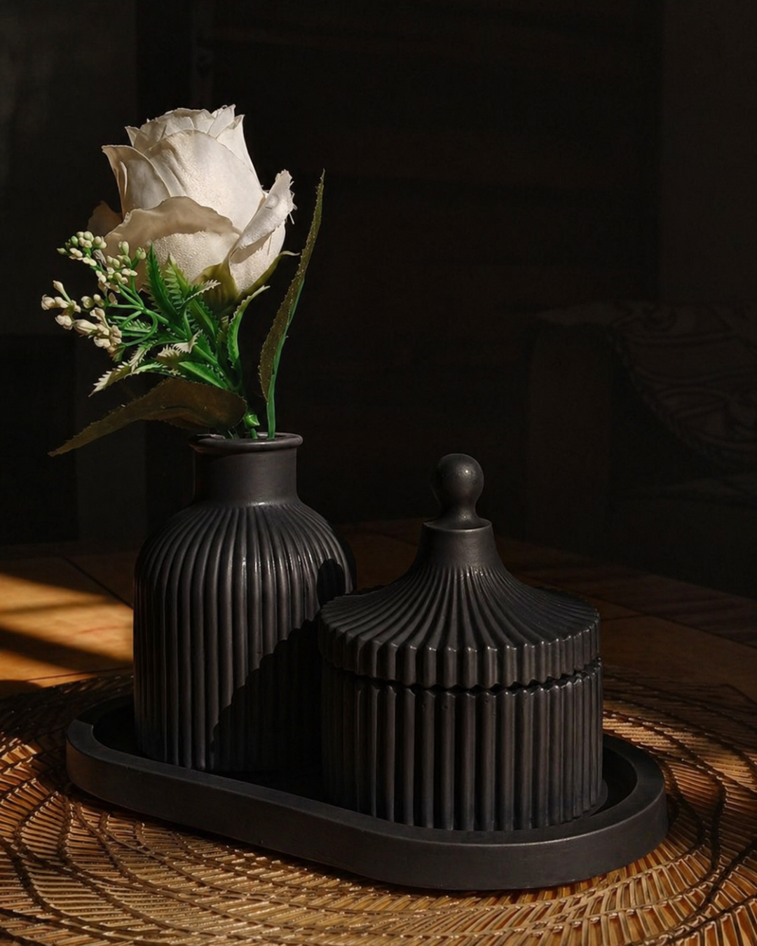 Black Vase Set (Limited Edition)