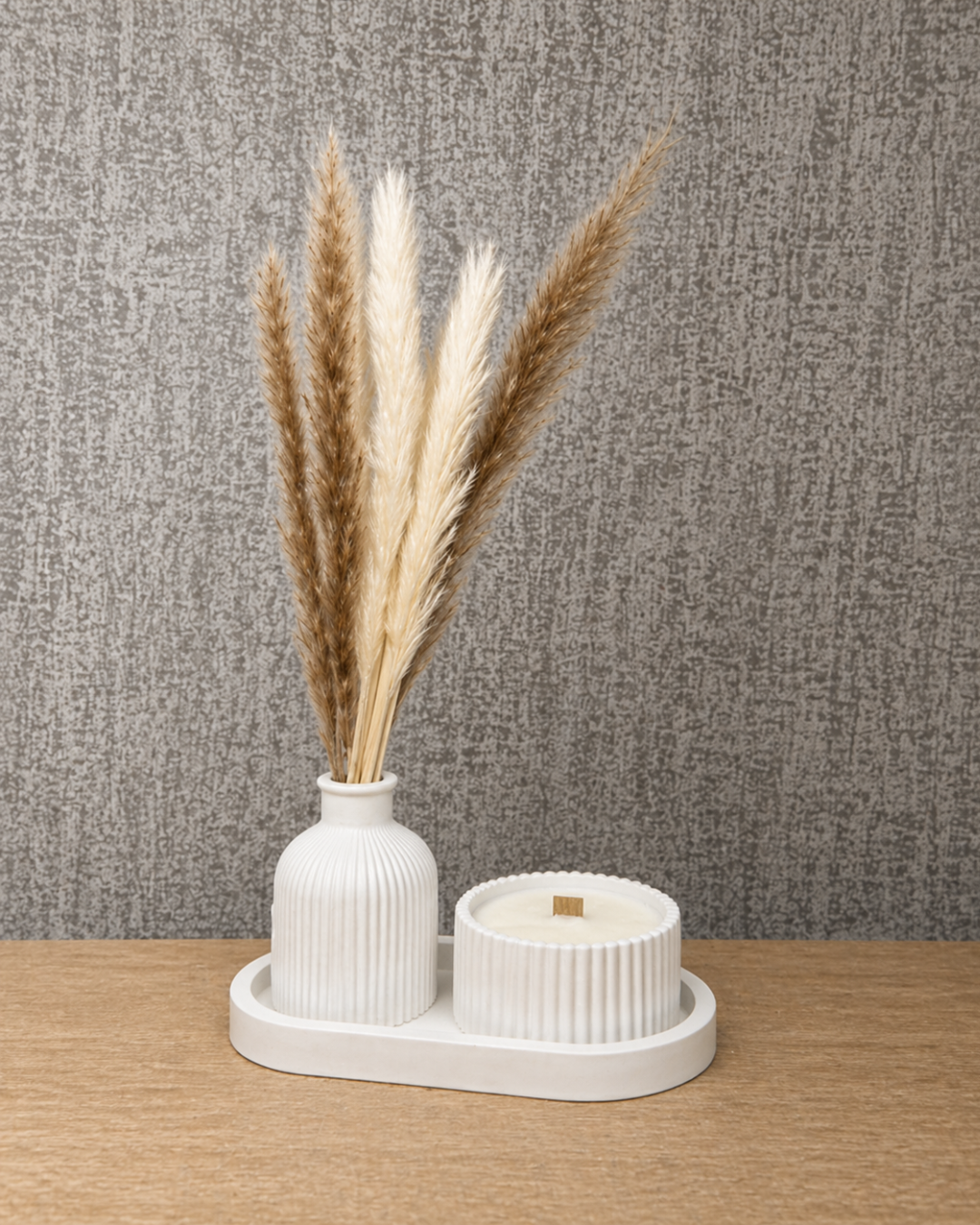 White Vase Set (Limited Edition)