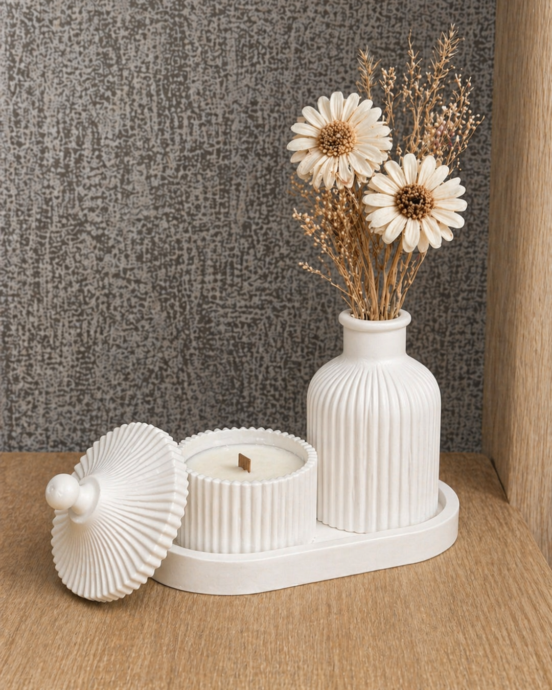 White Vase Set (Limited Edition)