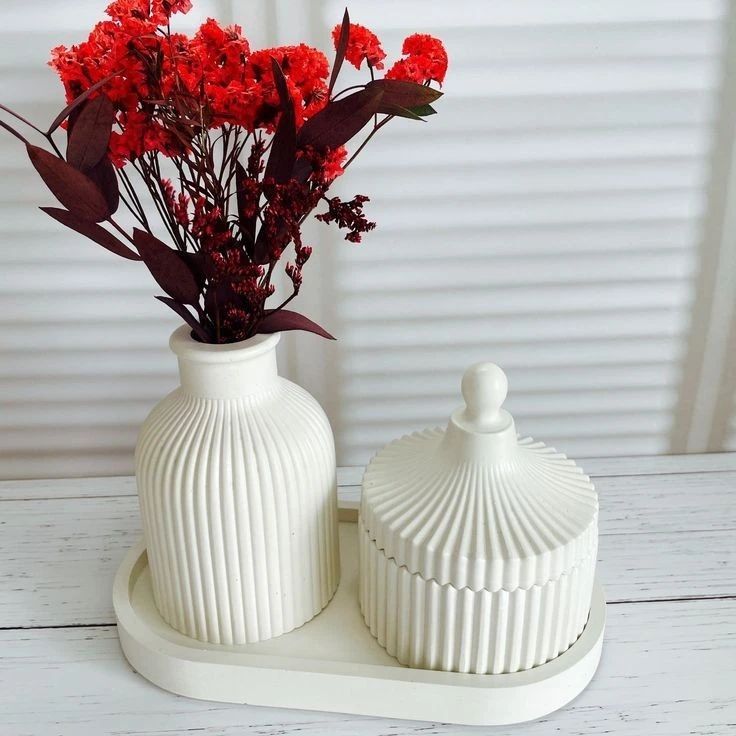 White Vase Set (Limited Edition)