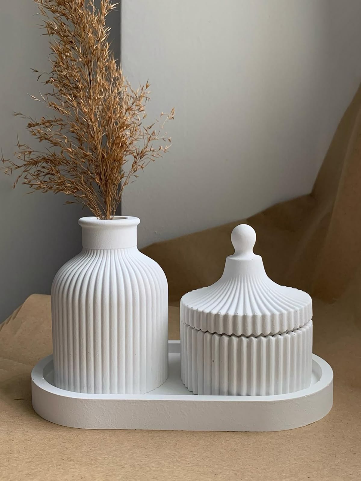 White Vase Set (Limited Edition)