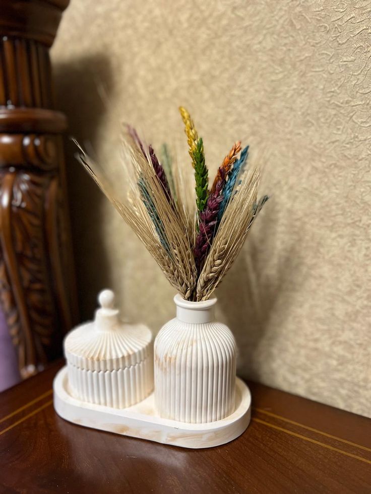 White Vase Set (Limited Edition)